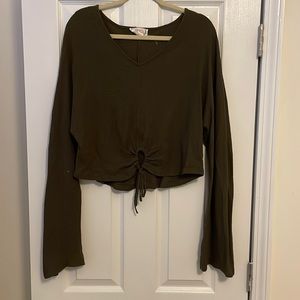 Bell Sleeved long sleeve crop top